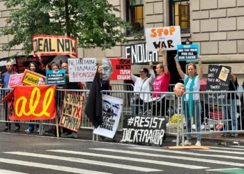 Israelíes de izquierda protestan contra Netanyahu en Nueva York