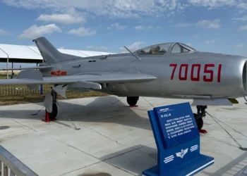 El antiguo J-6 chino convertido en UAV exhibido por primera vez