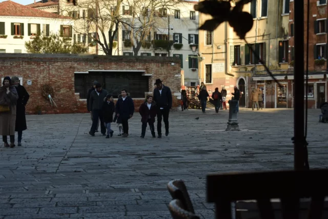 Grupo golpea a judíos al grito de “Palestina libre” en Venecia