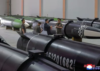 Corea del Norte refuerza a Rusia con una fábrica de misiles KN-24