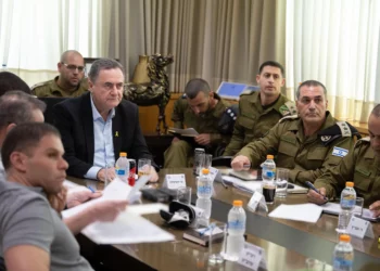 Ministro de Defensa: “Hoy, un poderoso huracán golpeará los cielos de la ciudad de Gaza”