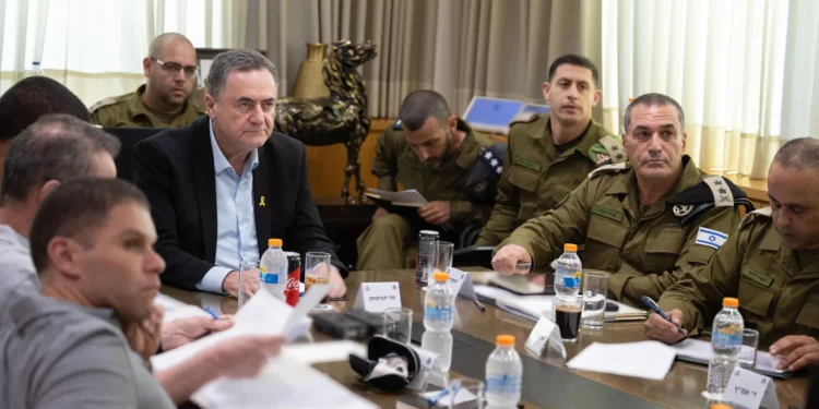 Ministro de Defensa: “Hoy, un poderoso huracán golpeará los cielos de la ciudad de Gaza”