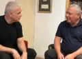 Lapid y Eisenkot convocan reunión del Bloque del Cambio para las elecciones