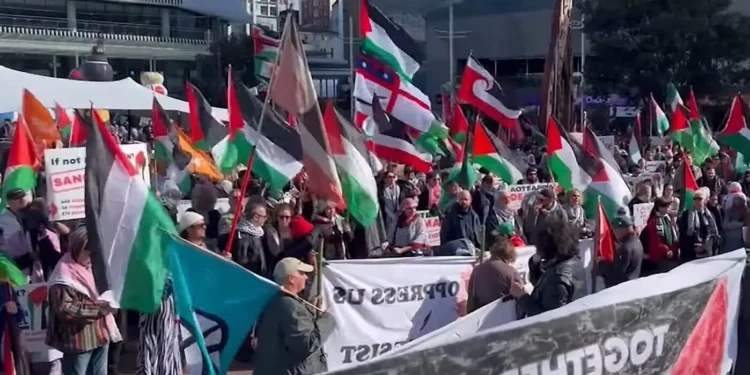Marcha en Nueva Zelanda reúne a 50.000 que piden la eliminación de Israel
