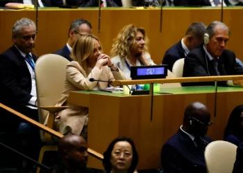 Meloni afirma que Italia podría reconocer el Estado palestino si se liberan los rehenes
