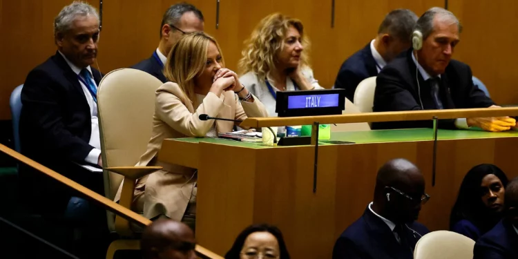 Meloni afirma que Italia podría reconocer el Estado palestino si se liberan los rehenes