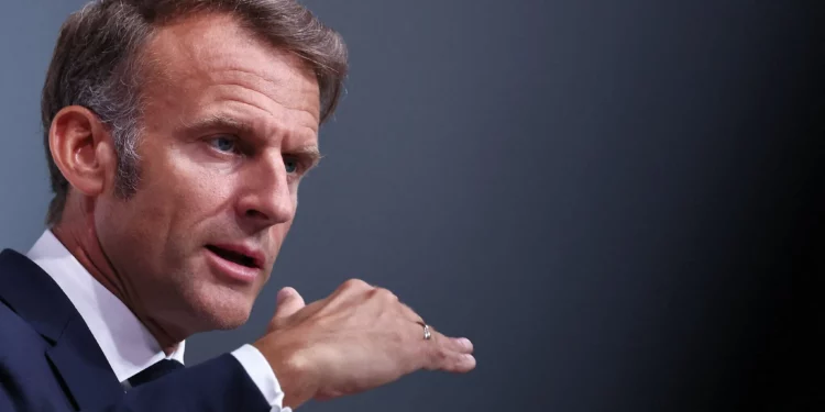 Macron condena la decisión de EE. UU. de negar visas a funcionarios palestinos