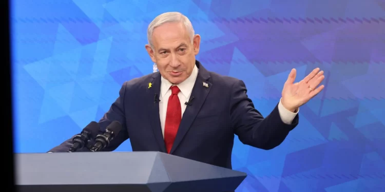 Netanyahu afirma que Israel reforzará su industria de defensa ante embargos de armas