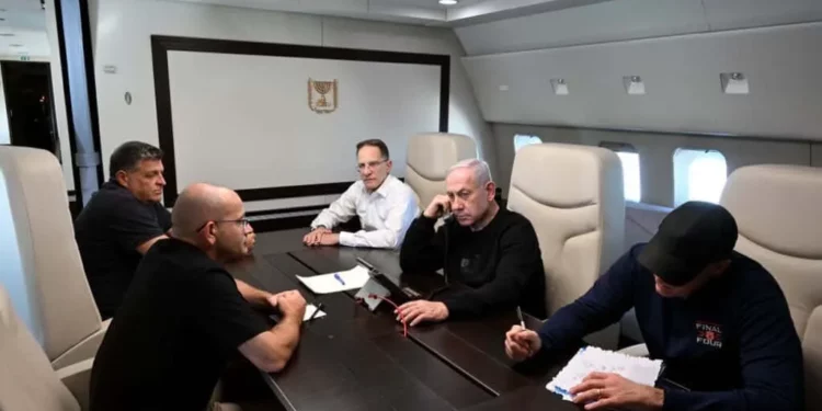 Netanyahu ordenó ataques aéreos en Saná desde vuelo a la ONU
