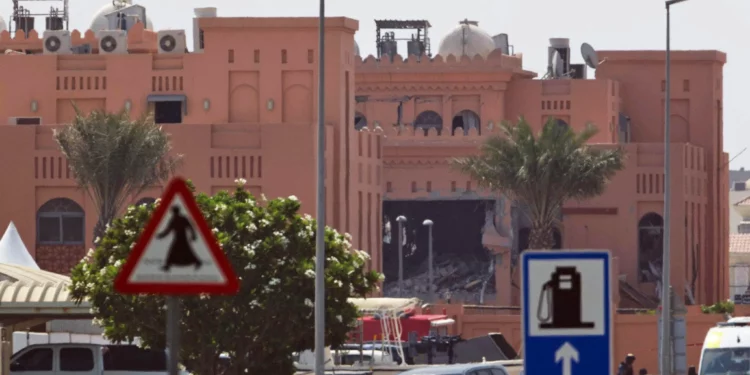 Damage is seen after an Israeli strike targeted part of a building that hosted Hamás's leaders in Doha, Qatar, September 10, 2025. (AP/Jon Gambrell)