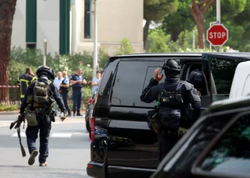 Francia detiene a un adolescente que planeó ataque a embajada israelí
