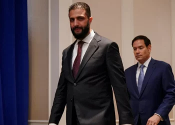 Mientras Israel y Siria negocian un acuerdo de seguridad: Sharaa se resiste a la normalización