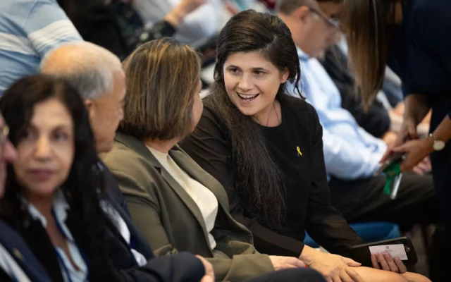 Sharren Haskel viaja a Abu Dhabi por aniversario de los Acuerdos de Abraham