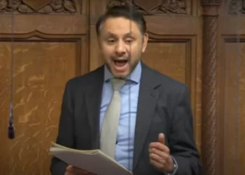 Legislador británico condenado referirse a los “tentáculos empapados de sangre” de las FDI