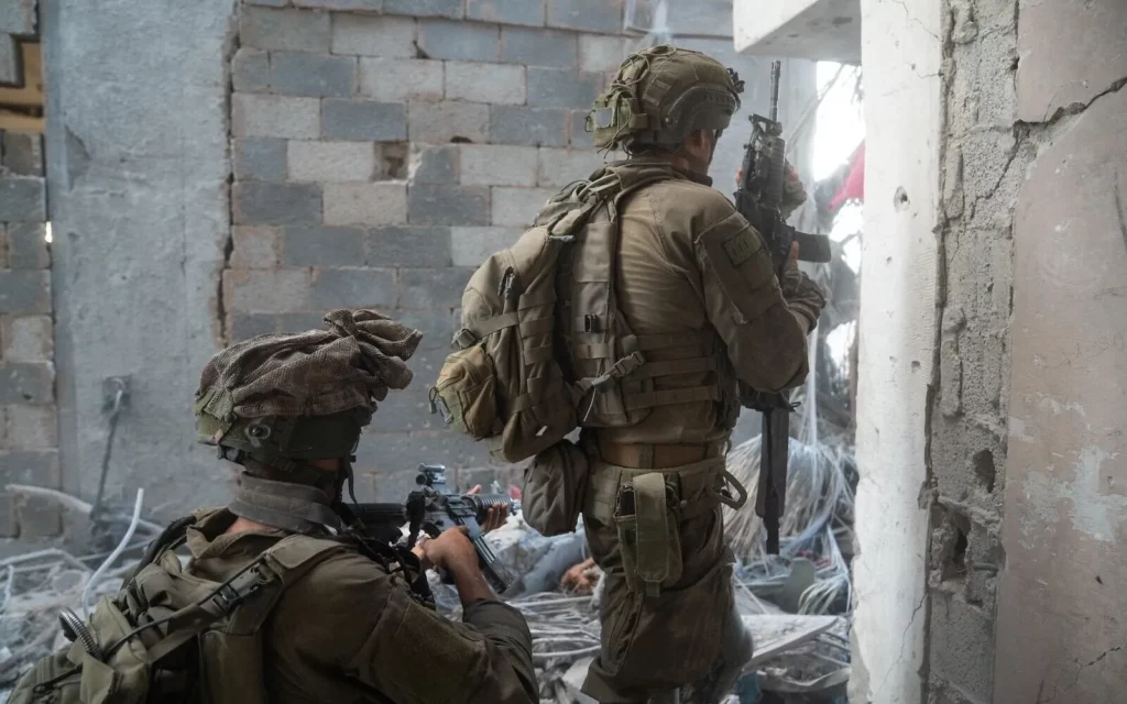 Las tropas de las FDI de la 36ª División operan en la Franja de Gaza, en una imagen publicada el 11 de septiembre de 2025. (Fuerzas de Defensa de Israel) 