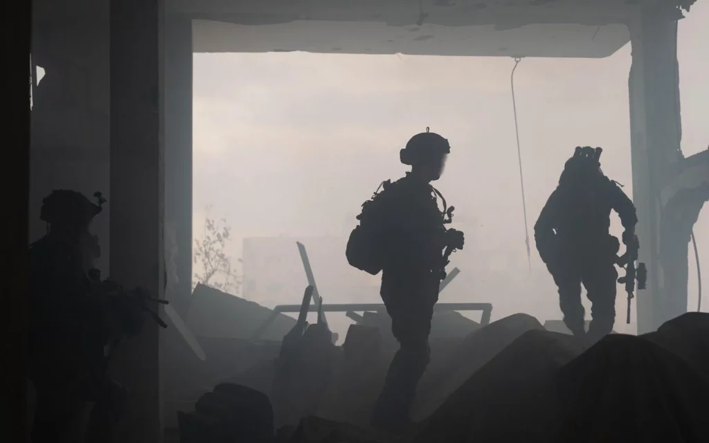 Las FDI atacan 120 objetivos terroristas en la Franja de Gaza