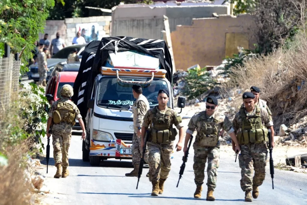 Facciones de la OLP entregan más armas en medio de la campaña de desarme libanesa