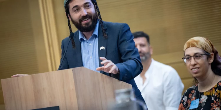 Legislador israelí insta a anexar Judea y Samaria antes de elecciones