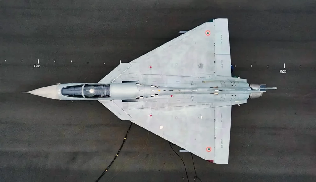 Más caro que el Su-30: India hace el mayor pedido de cazas Tejas