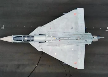 Más caro que el Su-30: India hace el mayor pedido de cazas Tejas