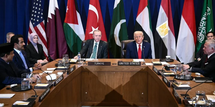 Trump destaca en Nueva York su reunión con líderes árabes como muy importante