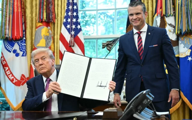 Jefe del Pentágono ordena a los oficiales militares estadounidenses de todo el mundo que vayan a Virginia