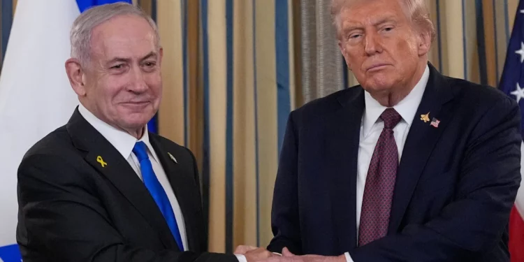 Trump critica a líderes que “tontamente reconocieron” un Estado palestino