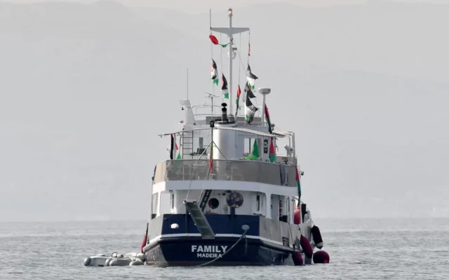 Italia envía un segundo buque de guerra para escoltar la flotilla a Gaza