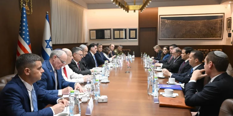 Funcionarios israelíes y estadounidenses se reunirán en Jerusalén el 15 de septiembre de 2025. (Haim Zach/GPO)