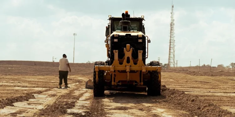 Se llevan a cabo obras de construcción en el llamado cruce 147, o cruce de Kissufim, con la Franja de Gaza, en una imagen publicada el 12 de septiembre de 2025. (Fuerzas de Defensa de Israel)