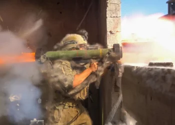 Tropas de la Brigada Givati ​​operan en la ciudad de Gaza en esta foto publicada el 29 de septiembre de 2025 (Fuerzas de Defensa de Israel).