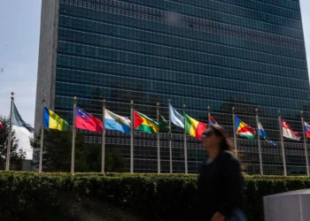 La sede de las Naciones Unidas se encuentra en Manhattan el 9 de septiembre de 2025, en la ciudad de Nueva York. (SPENCER PLATT / GETTY IMAGES NORTH AMERICA / Getty Images vía AFP)