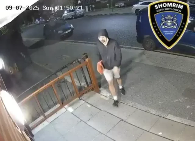 La policía de Londres arresta a un hombre sospechoso de manchar sinagogas