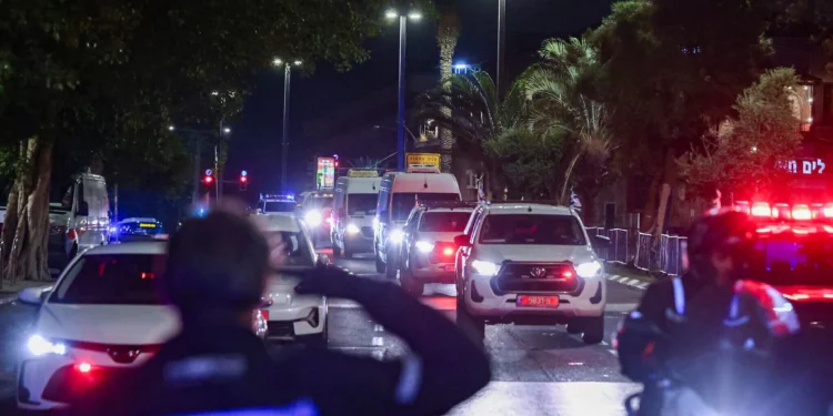 El cuarto cuerpo devuelto por Hamás anoche no pertenece a ningún rehén