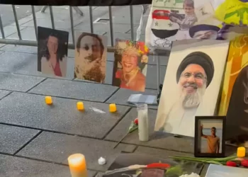 Activistas en Nueva York homenajean a Sinwar con retratos de líderes terroristas