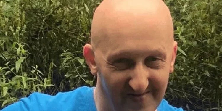 Adrian Daulby murió al impedir ingreso del atacante en sinagoga de Manchester
