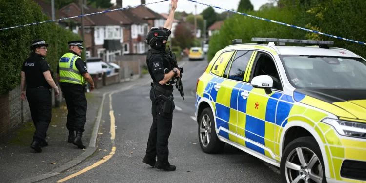 Policía británica considera ataque en sinagoga de Manchester como terrorismo