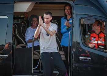 Rehenes liberados revelan torturas durante cautiverio en Gaza