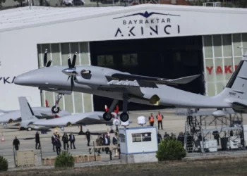 Delegación italiana visita Baykar tras alianza con Leonardo para crear LBA Systems