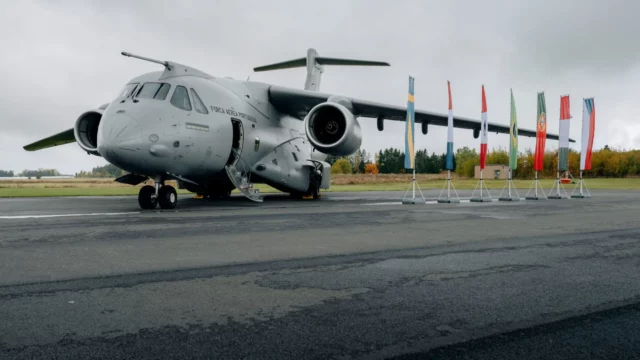 Suecia adquirirá cuatro aviones de transporte Embraer C-390
