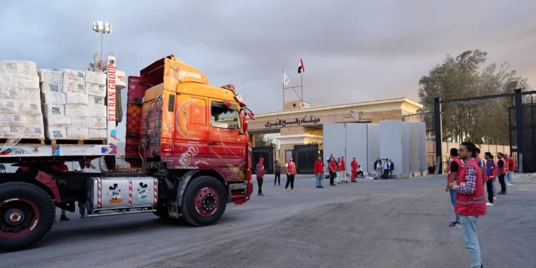 Israel cancela sanciones a Gaza mientras Hamás acelera regreso de rehenes asesinados