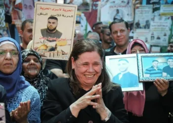Esposa del terrorista Marwan Barghouti pide a Trump su liberación
