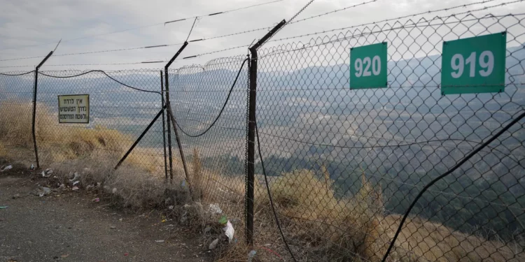 Vista de la zona fronteriza entre Israel y Jordania, cerca de Hamat Gader, al sur de los Altos del Golán, el 28 de noviembre de 2024. (Michael Giladi/Flash90)