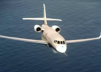 Francia amplía su flota de patrullas marítimas con nuevos aviones Falcon 2000 LXS Albatros