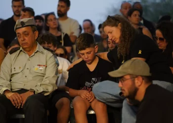 El rehén asesinado Tal Haimi por fin descansa en paz en Israel
