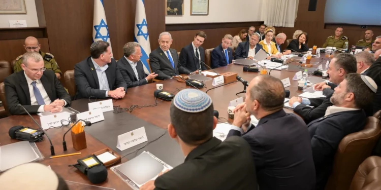 El gobierno israelí aprueba acuerdo para liberar a los rehenes