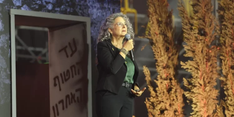 Tras perder a madre e hija el 7 de octubre: Galit Dan dice que busca curación