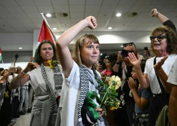 Greta y 160 activistas de la flotilla aterrizan en Grecia tras la deportación de Israel
