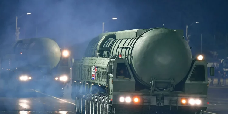 Nuevo misil balístico Hwasong-20 de Corea del Norte puede alcanzar Estados Unidos