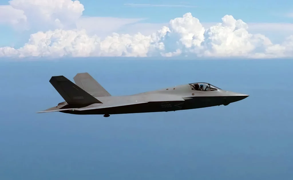 La furtividad del J-35 de China destroza al Su-57 de Rusia